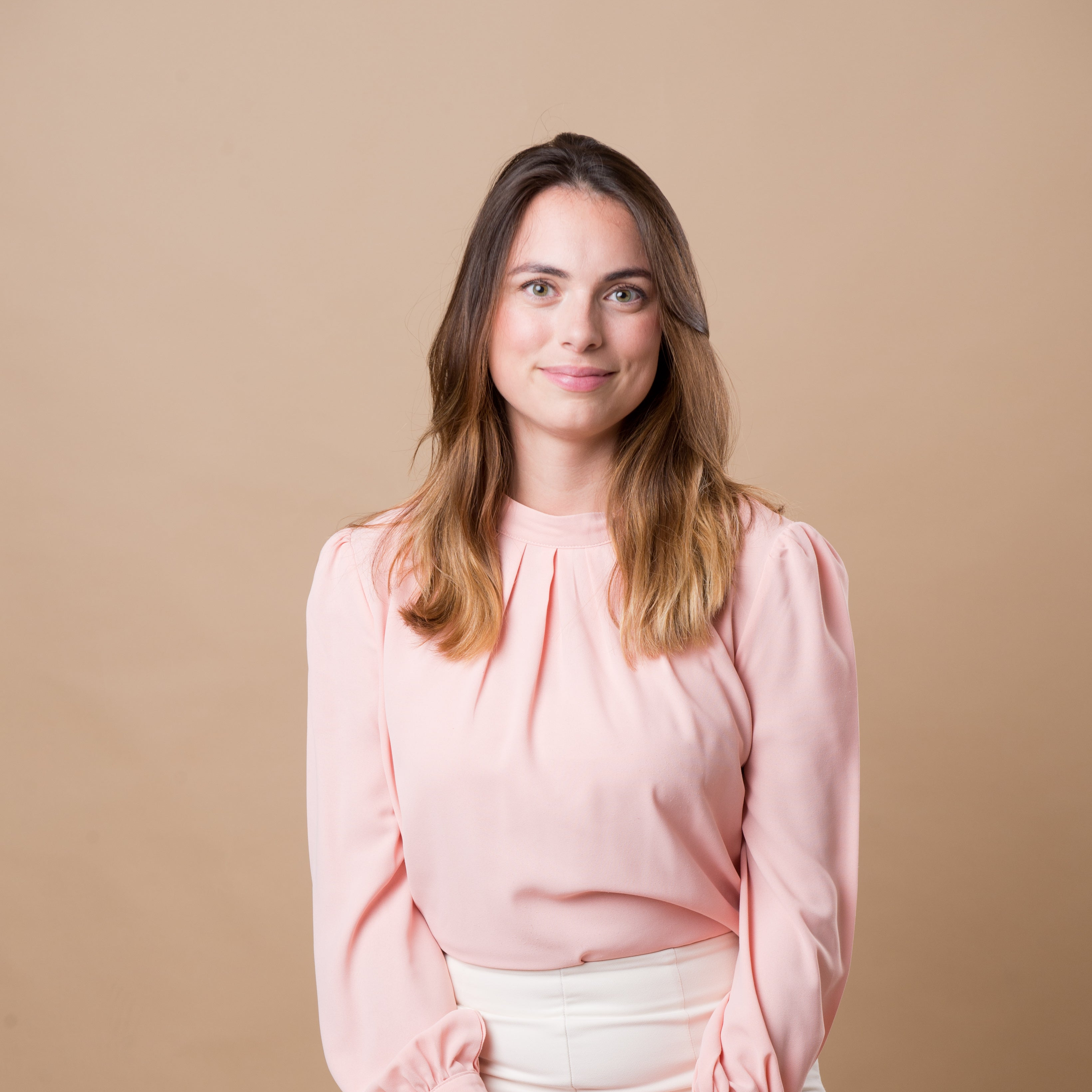 La fondatrice qui sourit