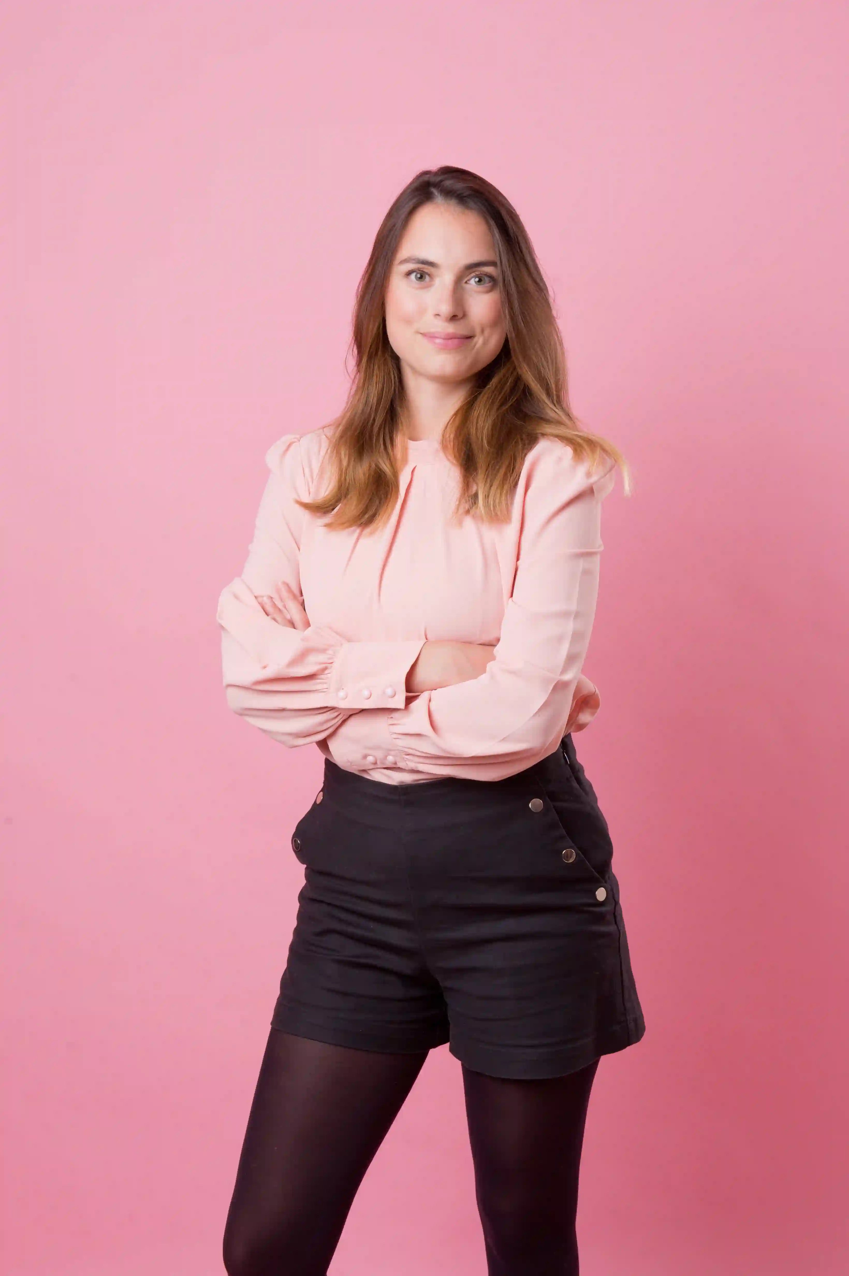 Emma Giraud, fondatrice de Ménorée, spécialiste des soins naturels du syndrome prémenstruel